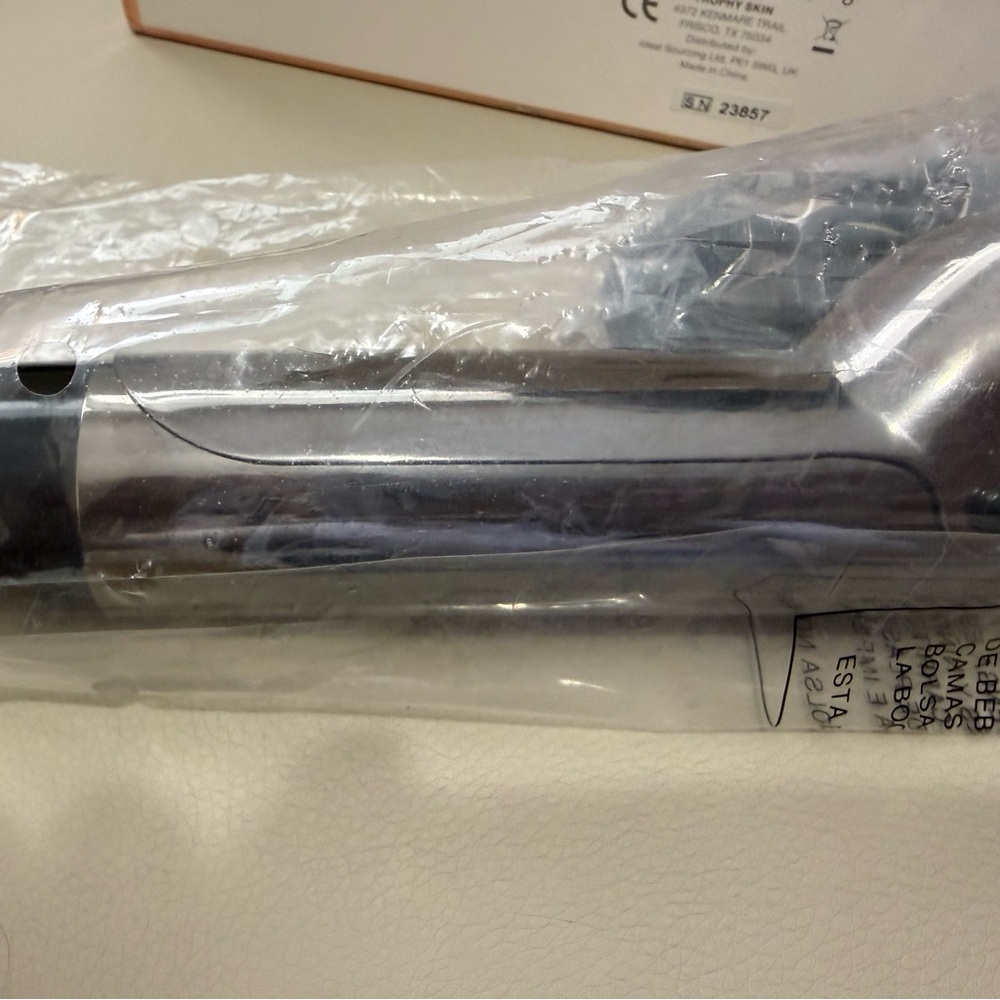 NWOT Hot Tools - Pink Professional 1.25” curling iron - Picture 4 of 5